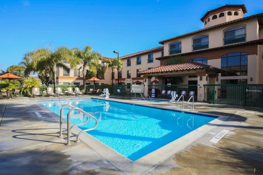 Hampton Inn & Suites Camarillo - Visit Camarillo