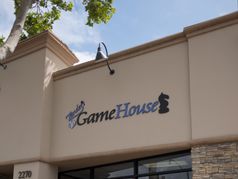Zander’s Game House